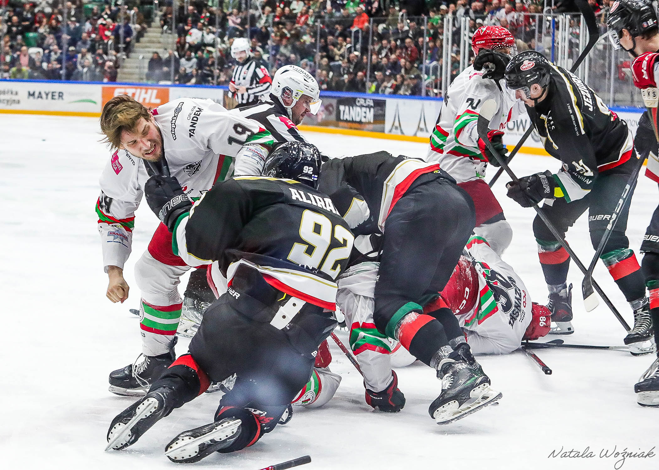 Żelazna defensywa Tychów i historyczny brąz dla Zagłębia. Podsumowanie fazy play-off THL