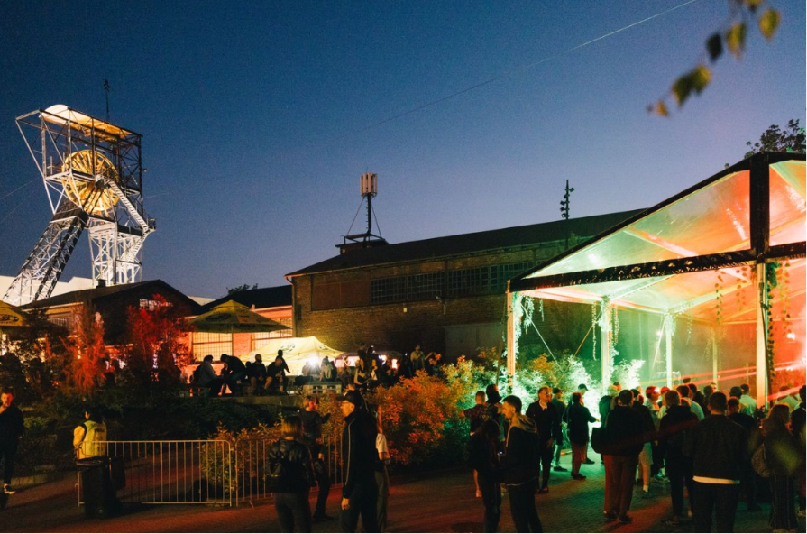 źr. CARBON Silesia Festival